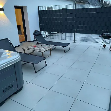 Mit Jacuzzi Sofort An Der Hollandische Grenze Zu Enschede! *